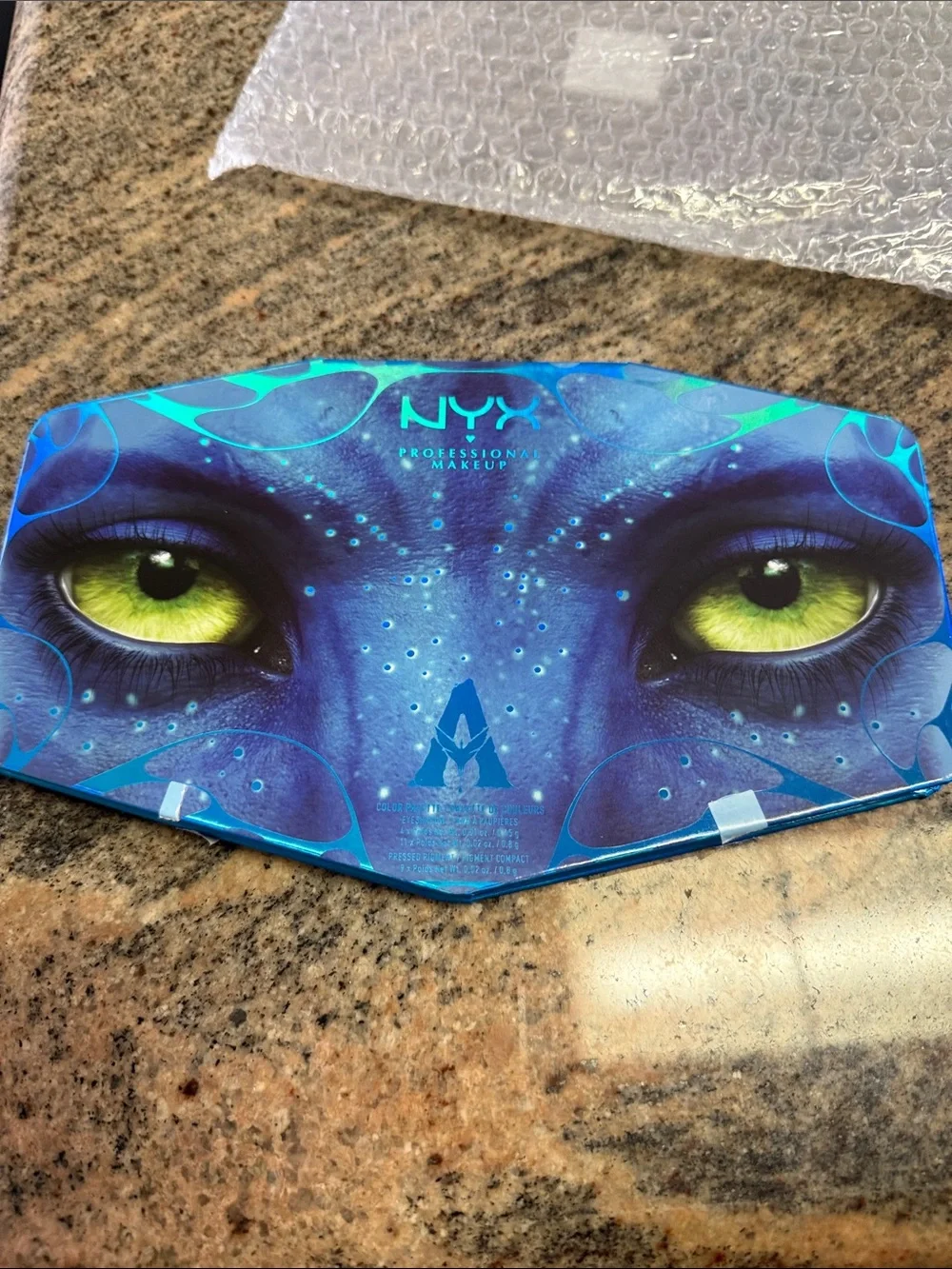 NYX Water Connects All Things Blue & Green Iridescent Eyeshadow Palette